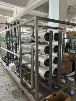 Bom preço Alta taxa de rejeição de sal Água salobra Instalação de osmose reversa 30m3/hora Capacidade on-line