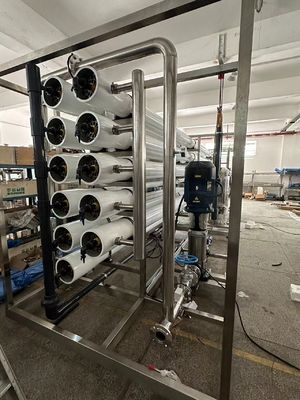 Bom preço Sistema de purificação de água industrial de RO Taxa de recuperação de 50% a 65% Para consumo on-line