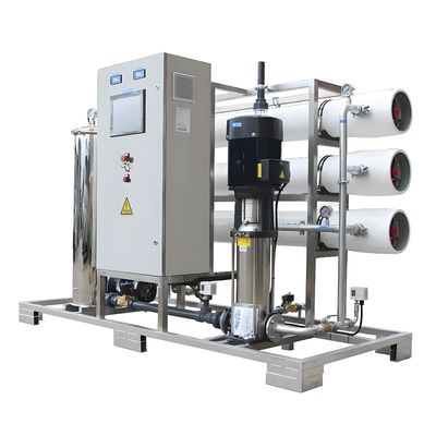 Bom preço 98% de rejeição de sal Sistema RO de água salobra com controle PLC Siemens S7 on-line