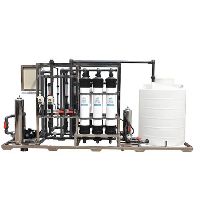 Bom preço Sistema industrial de purificação de água por ultrafiltração de 500 kg Pré-tratamento com taxa de recuperação de 80-90% on-line