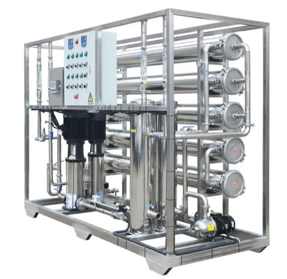 Bom preço Sistema RO comercial de água de 40-100°F com taxa de rejeição de sal de 99% e alimentação de 380V/50Hz on-line